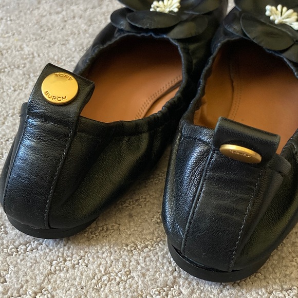 TORY BURCH black nappa leather Flower Ballet flats, 9.5. - Picture 7 of 13